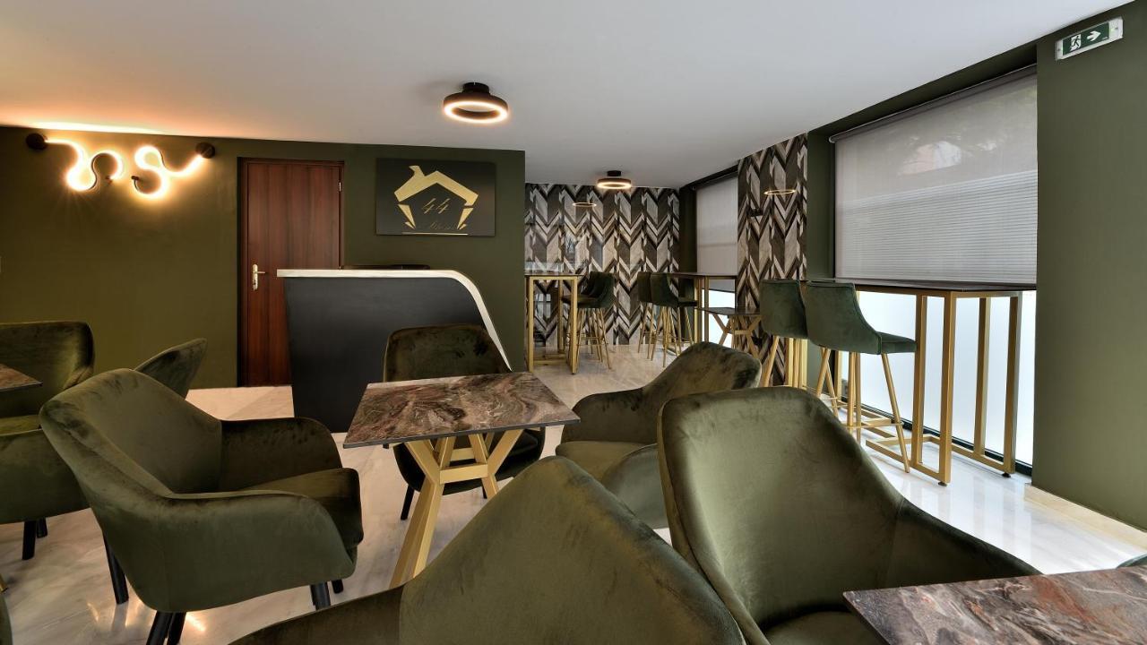 44 Athens Hotel Екстериор снимка